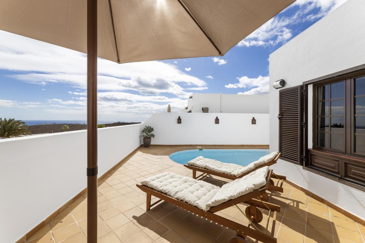 Villa 4 - Vipvipvillas Тіас Екстер'єр фото
