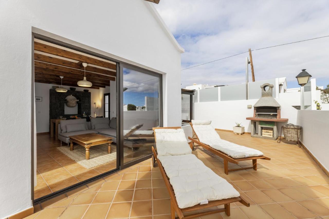 Villa 4 - Vipvipvillas Тіас Екстер'єр фото