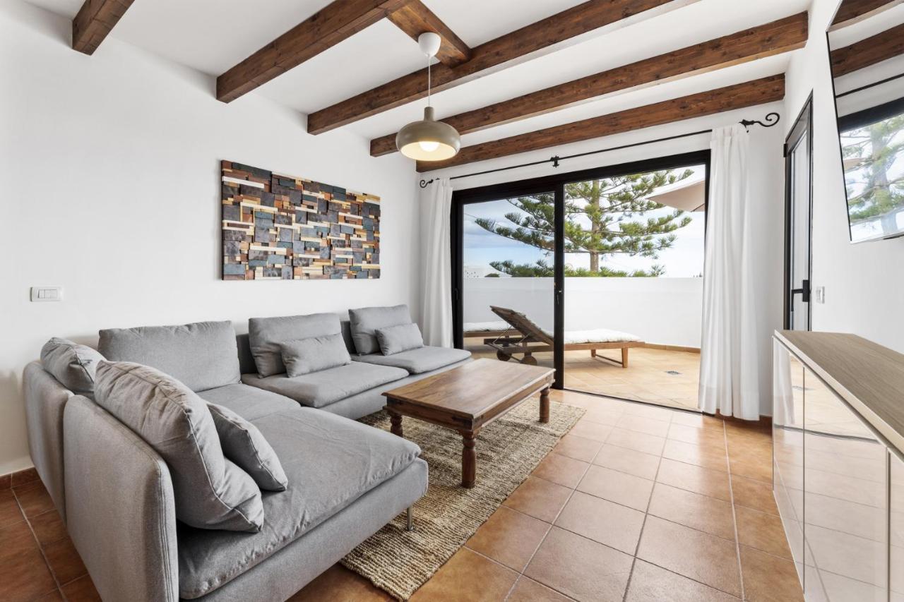 Villa 4 - Vipvipvillas Тіас Екстер'єр фото